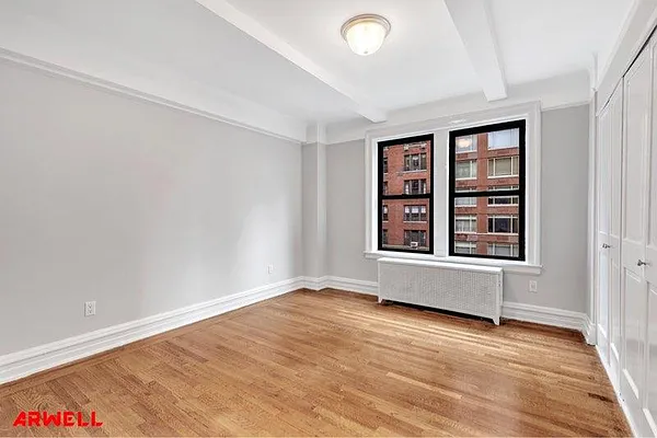Rented by Arwell Realty | media 2