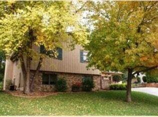 633 Fireside Ln SW, Rochester, MN 55902