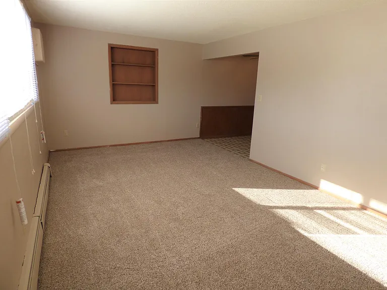 2204 18 1/2 Ave NW #3 — Photo 4
