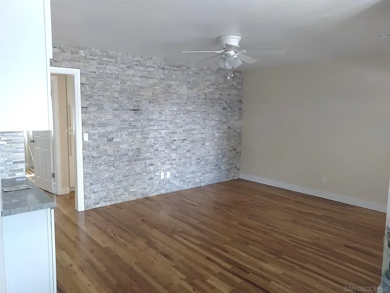 4608 Marlborough Dr — Photo 4