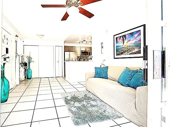 2nd image of 160 Keonekai Rd APT 1-103