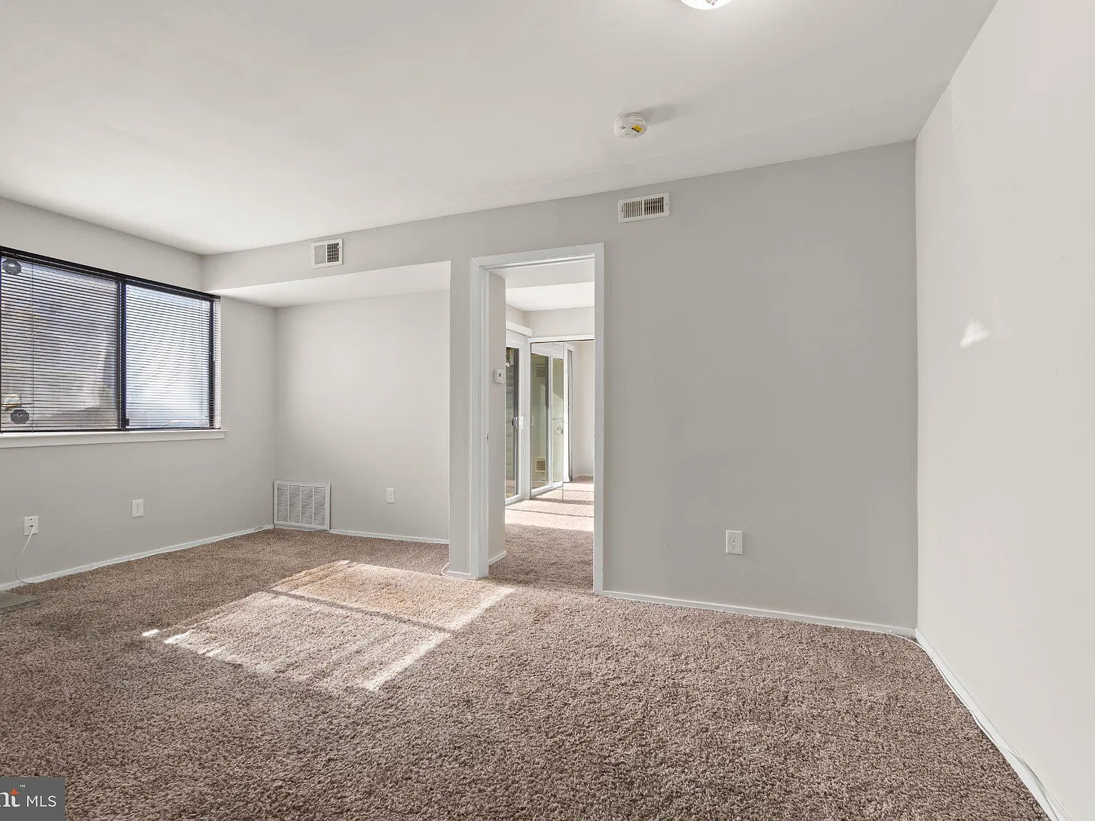 1 bed, 1.0 bath, 615 sqft, $1,700 — Photo 2