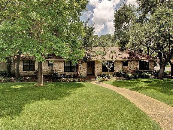 2nd image of 1307 Wilderness Dr