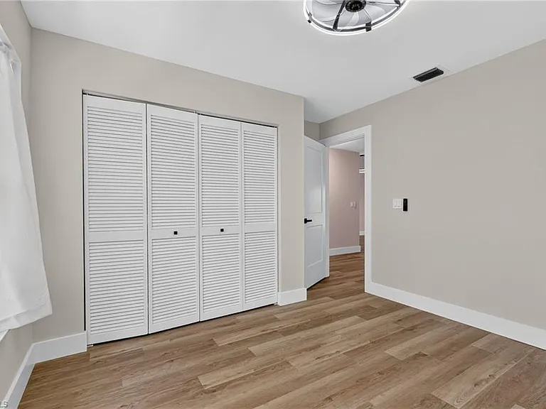 1915 Courtyard Way #202 — Photo 24