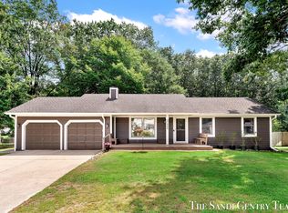 17908 Shore Acres Rd, Grand Haven, MI 49417