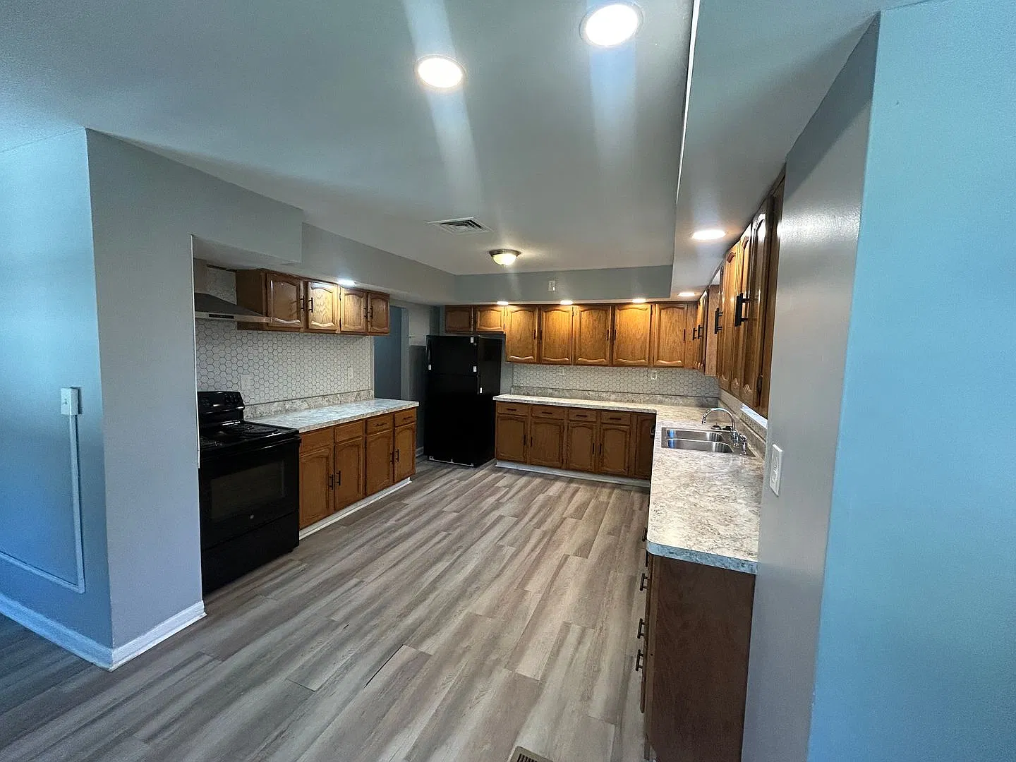 746 Greenwood — Photo 4