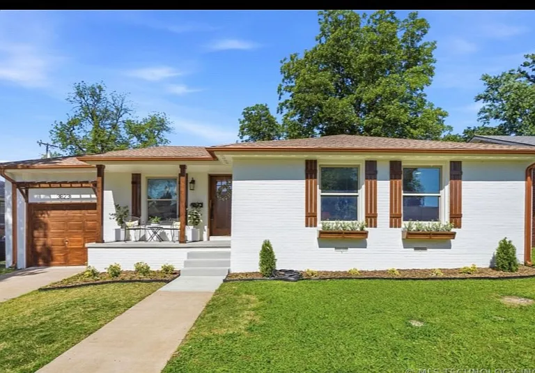 3823 S Indianapolis Ave — Photo 1