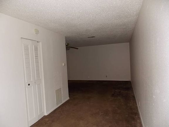 Entry/Living Space