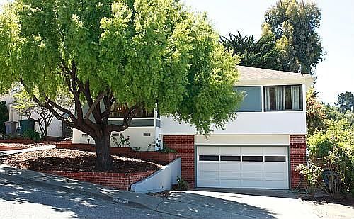 1st image of 271 Lowell Ave
