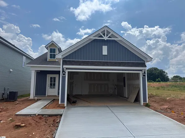 7 Golden Aster Dr, Simpsonville, SC 29681