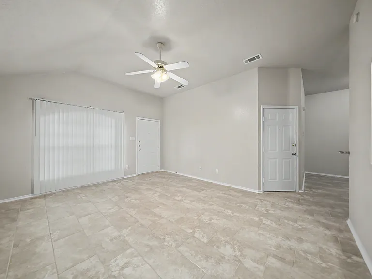 4303 Alleeta Dr, Killeen — Photo 13