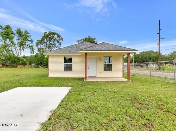 1412 Pujo Ave, Opelousas, LA 70570