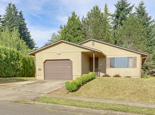 37665 Sandy Heights St, Sandy, OR 97055