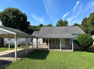 209 Walnut St, Lenoir City, TN 37771