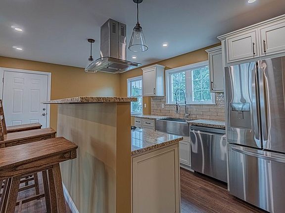 3rd image of 309 Farrington St #2