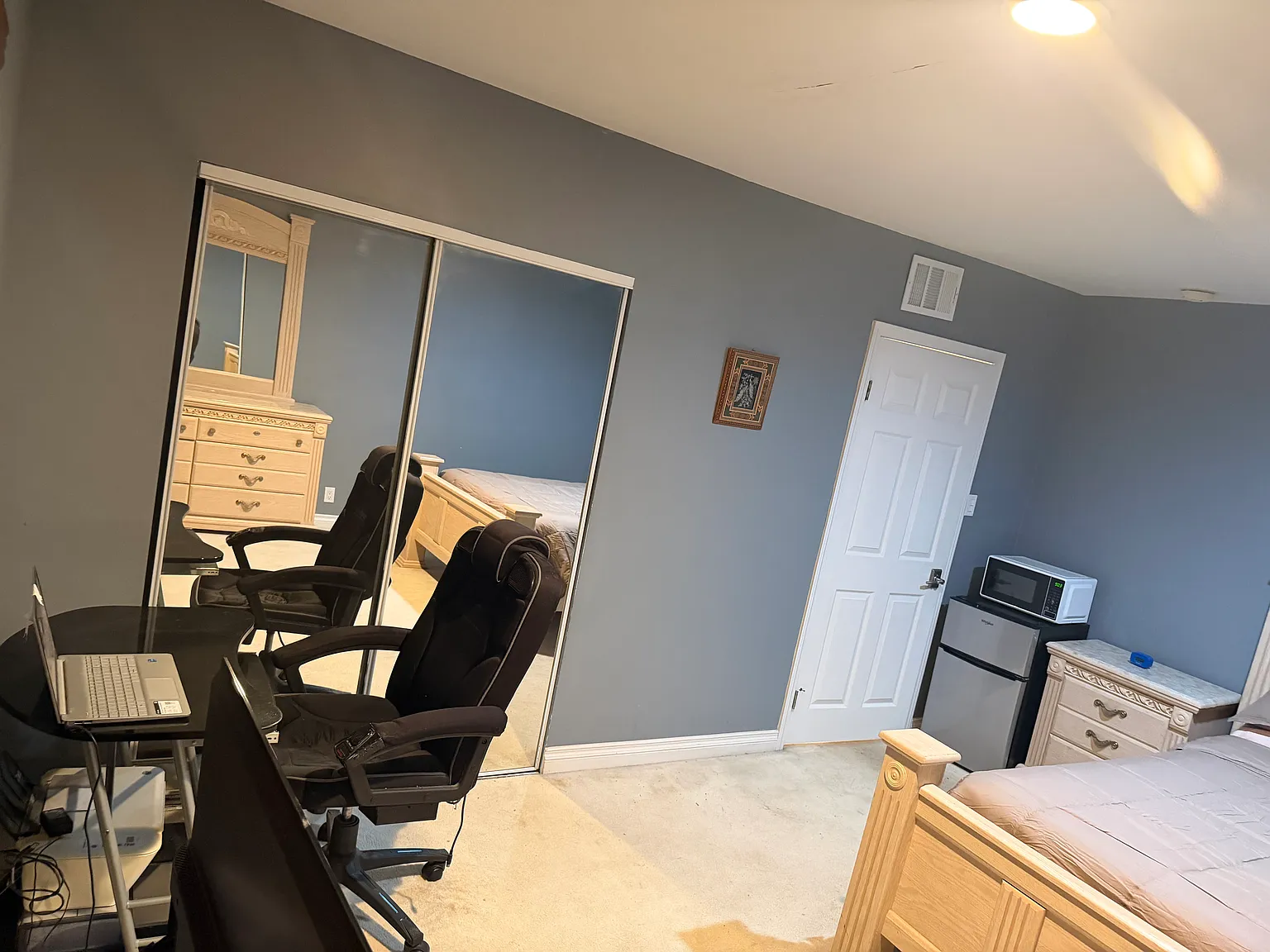 1 bed, 300 sqft, $1,750 — Photo 3