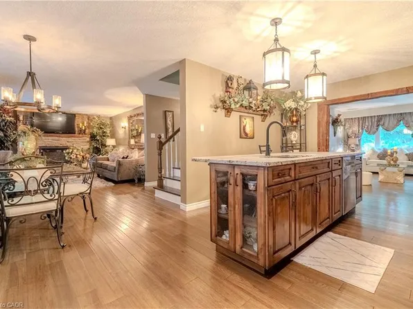 68 Georgian St, Kitchener, ON N2B 3P4