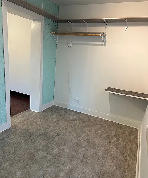 Walk-in closet