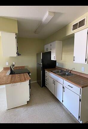 4th image of 2444 E WILLETTA Street