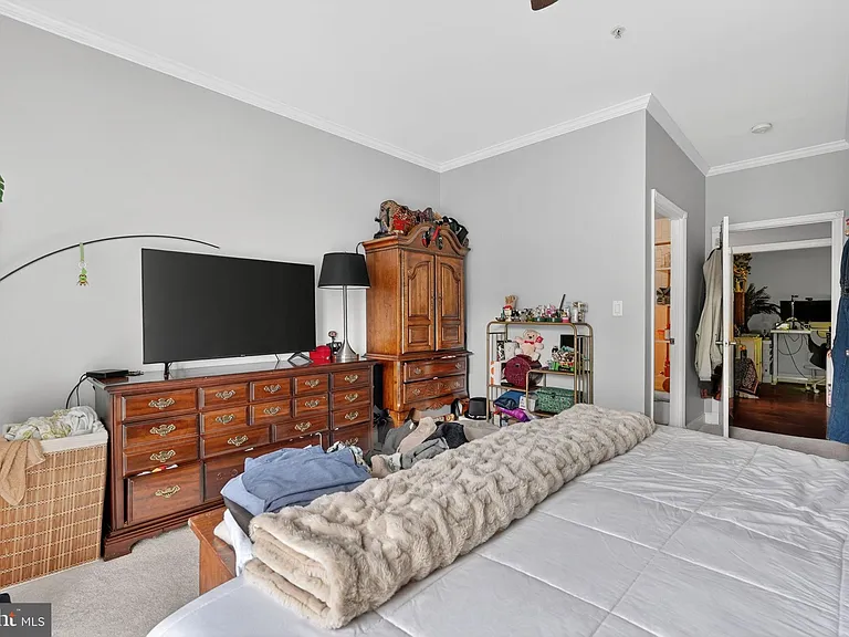 401 13th St NE #311 — Photo 30