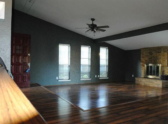 4th image of 3310 Edgecliff Dr