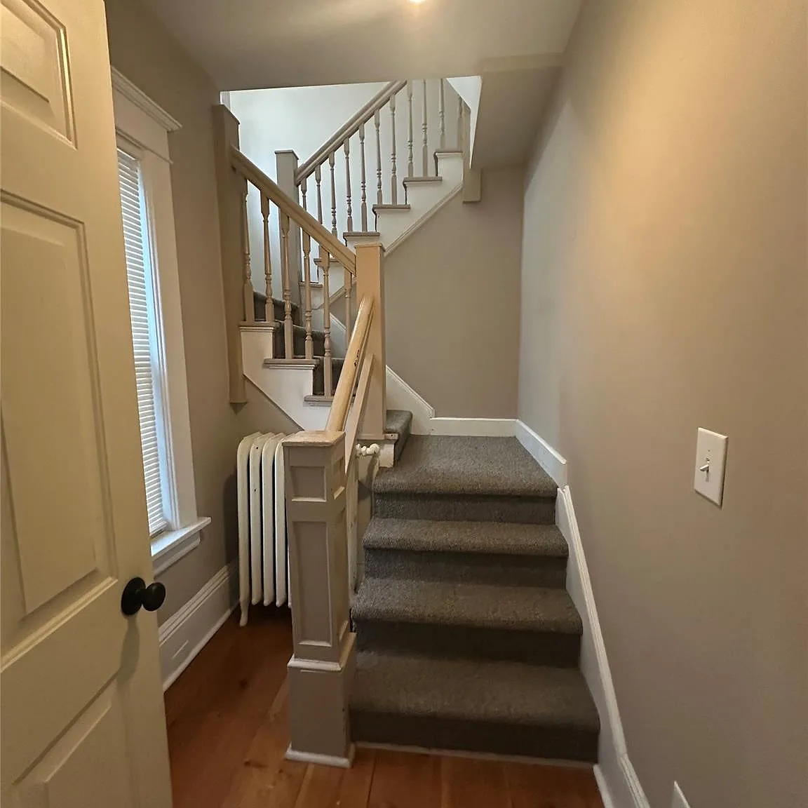 2 bed, 1.0 bath, 920 sqft, $1,800 — Photo 3
