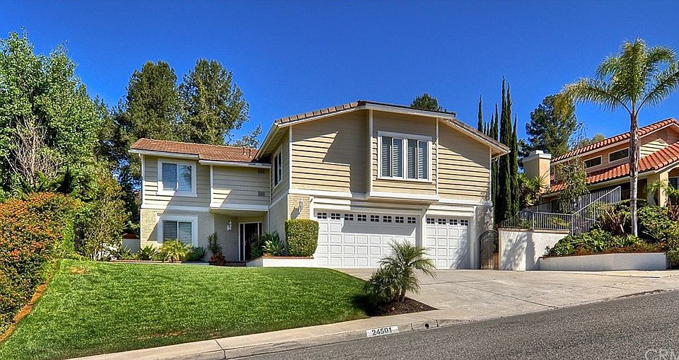 2nd image of 24501 Mandeville Dr