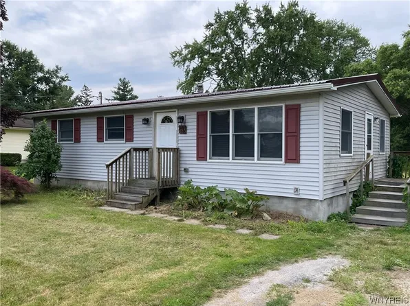 3536 Lkpt Olcott Rd, Lockport, NY 14094