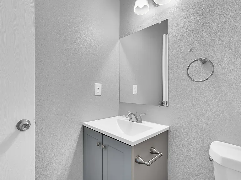 2520 Fatima Ave — Photo 14
