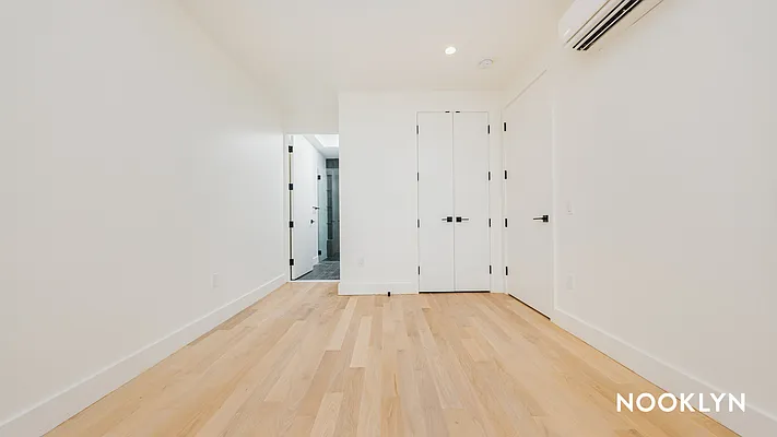 Rented by Nooklyn NYC LLC | media 62