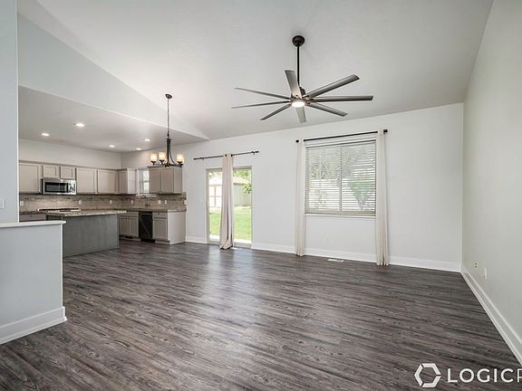 4th image of 3707 S Panorama Dr