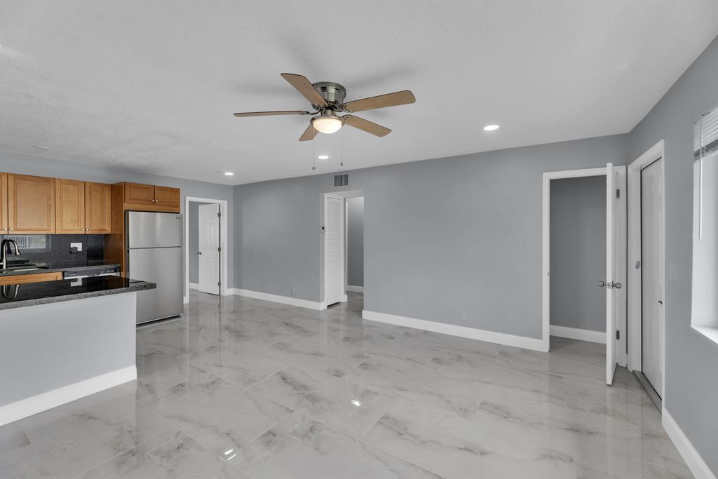 800-802 SW 6th Court, photo 6