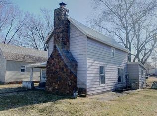 109 W 3rd Ave, Caney, KS 67333