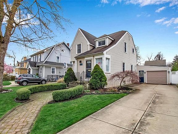 3rd image of 177 Walton Dr