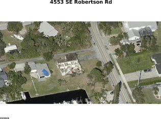 4553 SE Robertson Rd, Stuart, FL 34997