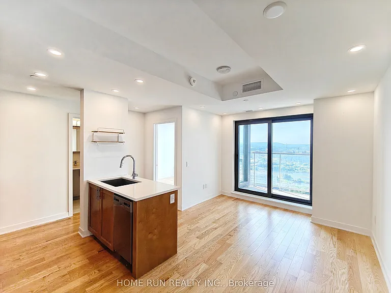340 Queen St #2502 — Photo 3