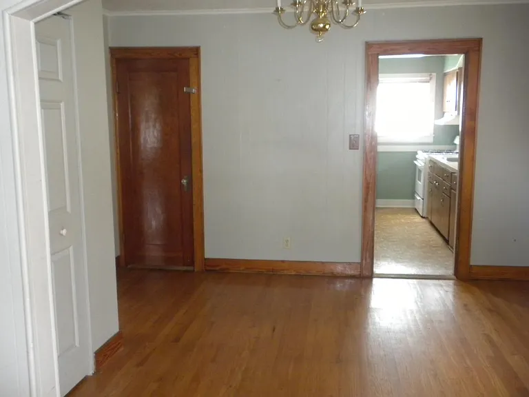 2345 Delor Ave — Photo 6