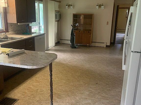 Kitchen upstairs 
