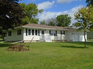 301 E Washington Ave, Arlington, IL 61312