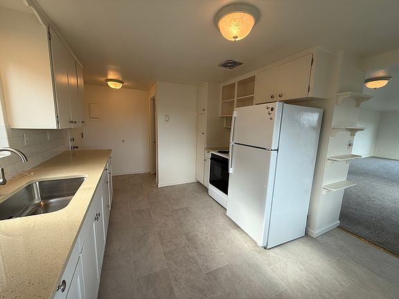 2nd image of 408 3rd Ave S #410-2