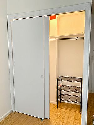 5th image of 122 E 61st St #4B