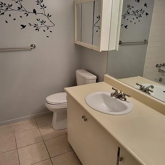 380 Pelissier St #2204 — Photo 11