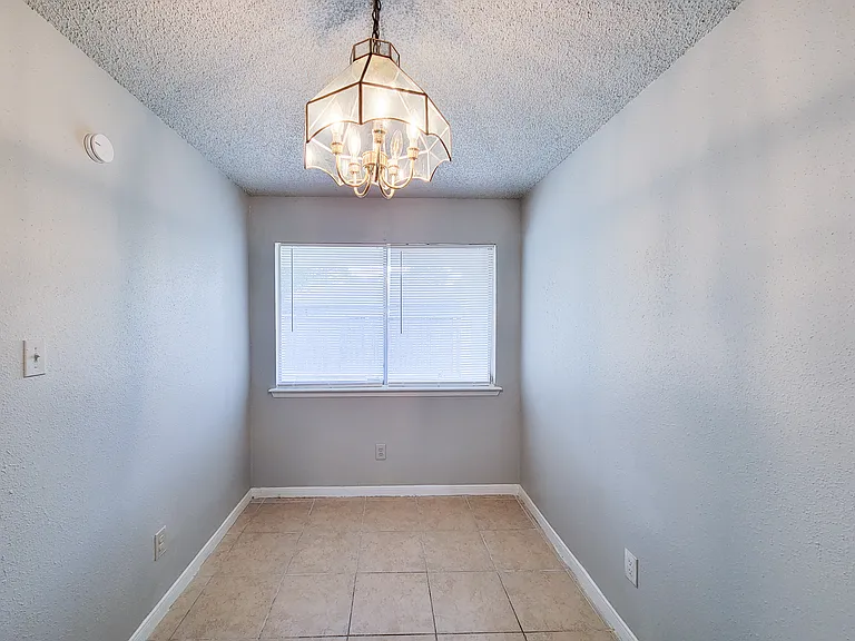 17706 Glenhagen Ct — Photo 11