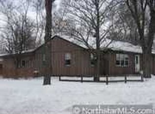 1627 9th St E, Glencoe, MN 55336