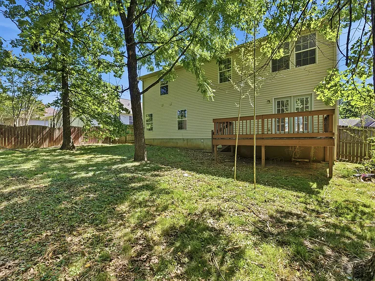 349 Clearlake Dr — Photo 31
