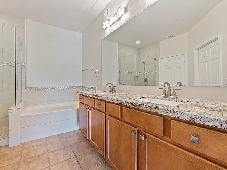 20121 N 76th St #2010 — Photo 12