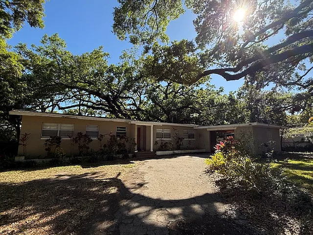 3 bed, 1674 sqft, $2,800 — Photo 1