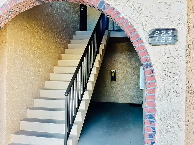 223 San Paulo Cir #8 — Photo 15
