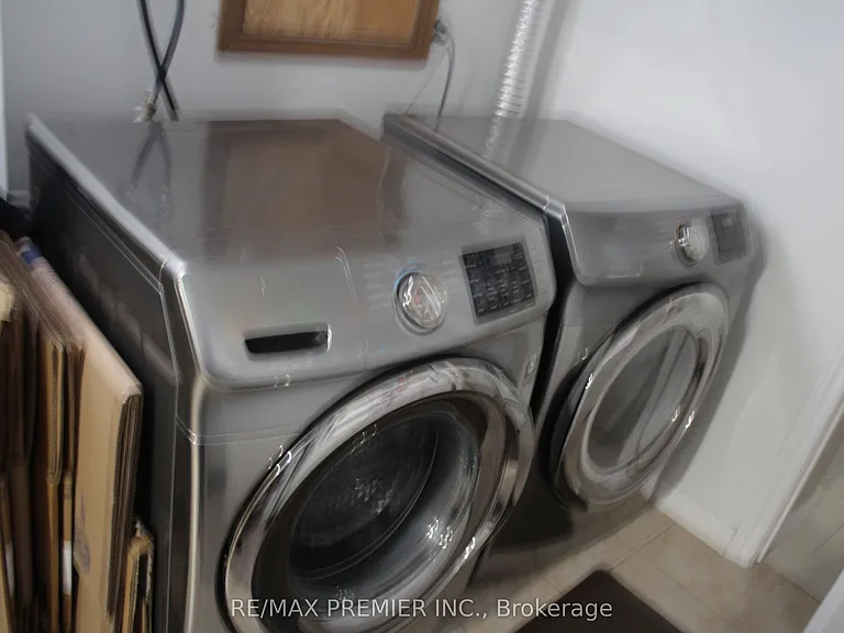 262 Isaac Murray Ave #BASEMENT — Photo 8