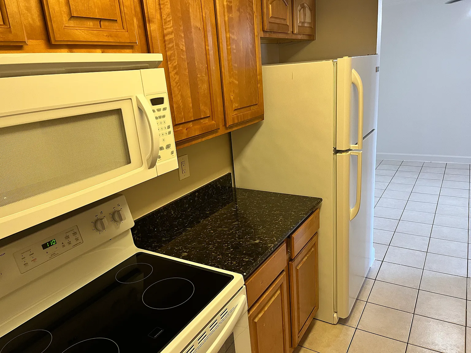 827 Lowell Blvd — Photo 4
